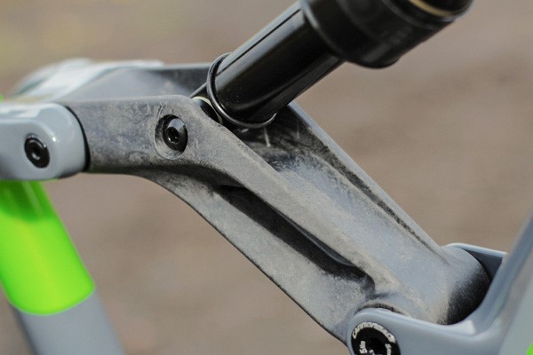 Cannondale Trigger linkage