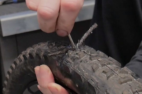 repairing a puncture in a tubeless mtb tyre