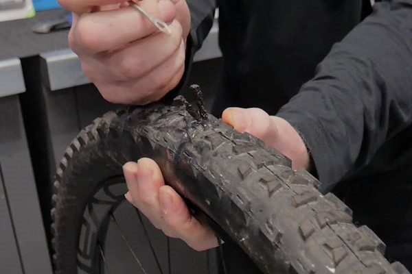 Trim the ends off the plug and re-inflate your tyre