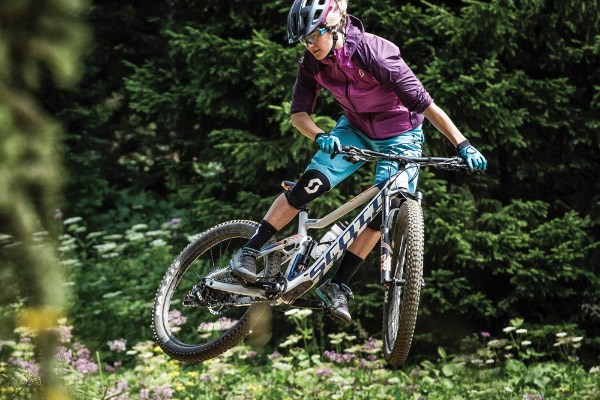 women can whip their mountainbikes too