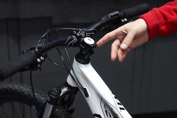 tightening stem on bike