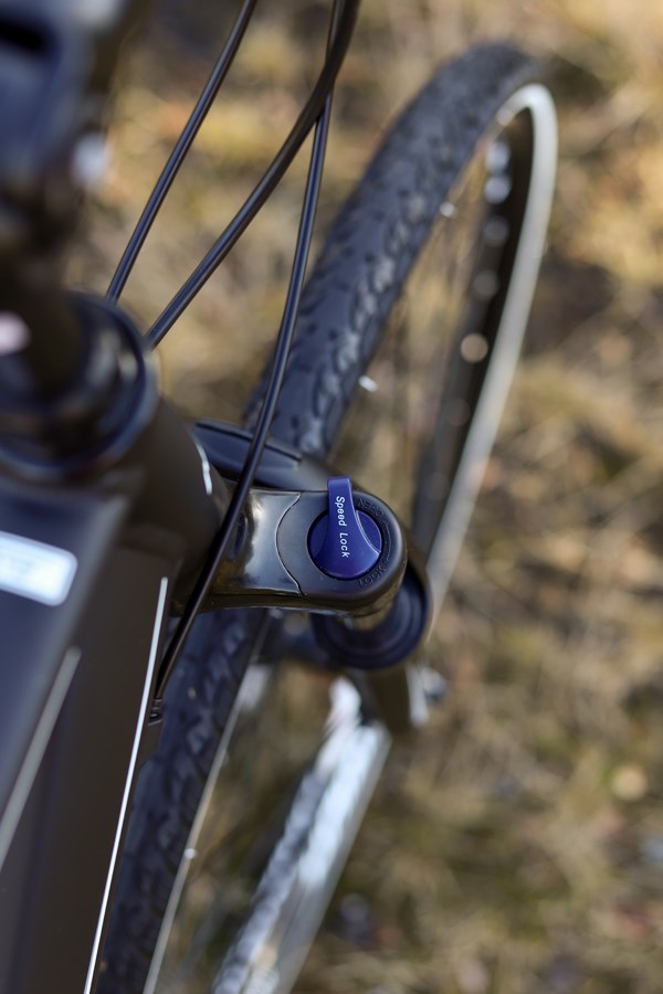 Merida Crossway lockout lever