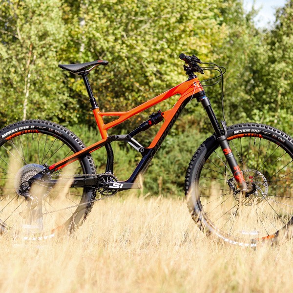 cannondale orange mountain bike