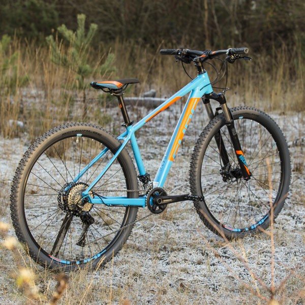 gastvrouw Verduisteren toezicht houden op Cube Acid Mountain Bike Review | Tredz Bikes
