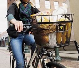 Bike basket mounted to a hybrid bike