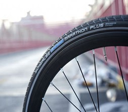 Hybrid Bike Tyres