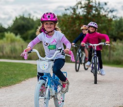 kids riding 1inch bikes