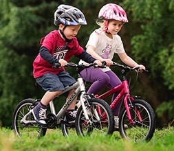 Ridgeback 20 inch wheel kids bikes