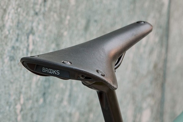 charge spoon cromo rail saddle