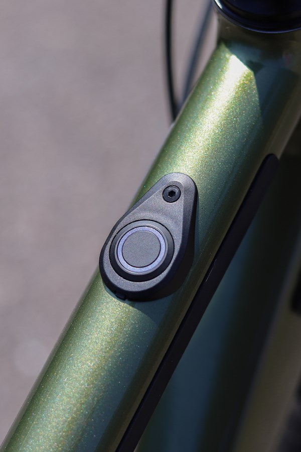 Cannondale Treadwell Neo e bike ebikemotion control button