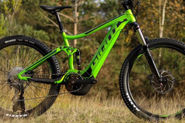 Giant Stance E+ Pro Review