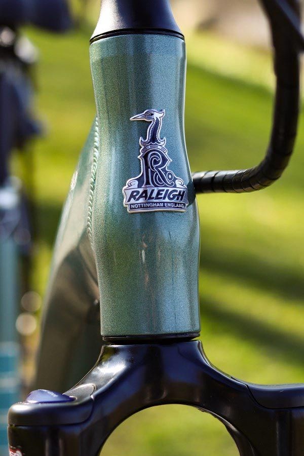 Raleigh Motus head tube badge