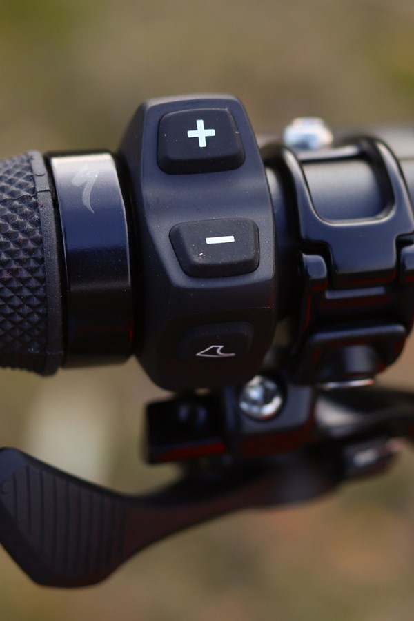 Specialized Turbo Levo Carbon Comp remote buttons