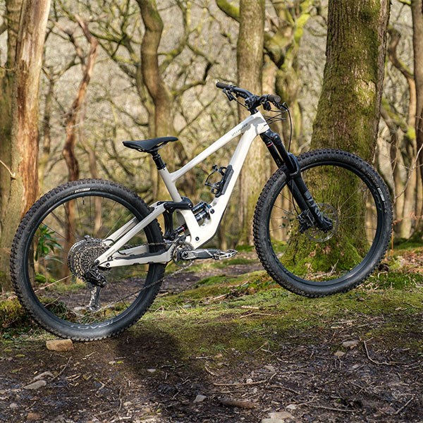 specialized enduro bicycles