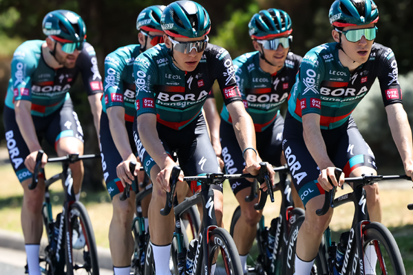 World Tour Pedigree Bikes Guide - Elite Road Cycling Performance ...