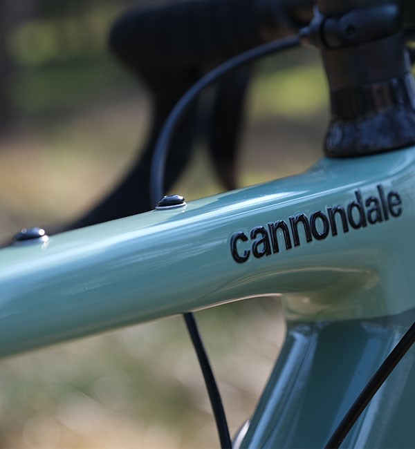 Cannondale Topstone Carbon top tube mounts