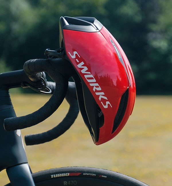 s-works evade on handlebars of a tarmac