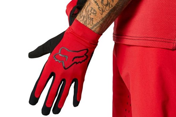 wearing a fox mtb glove