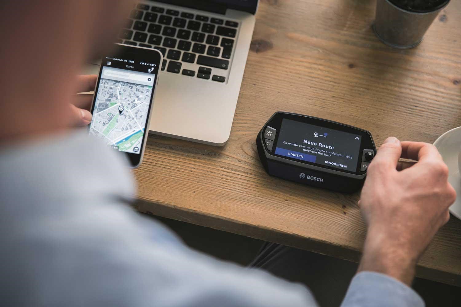 Bosch e bike display and smart phone
