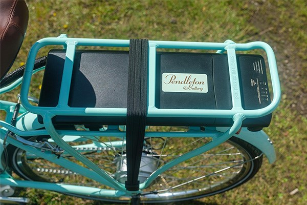 Rack battery on a pendleton e-bike