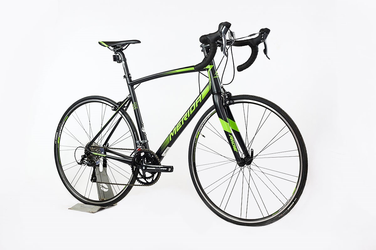 Merida Ride 100 - Nearly New - M/L 2016 Road Bike product image