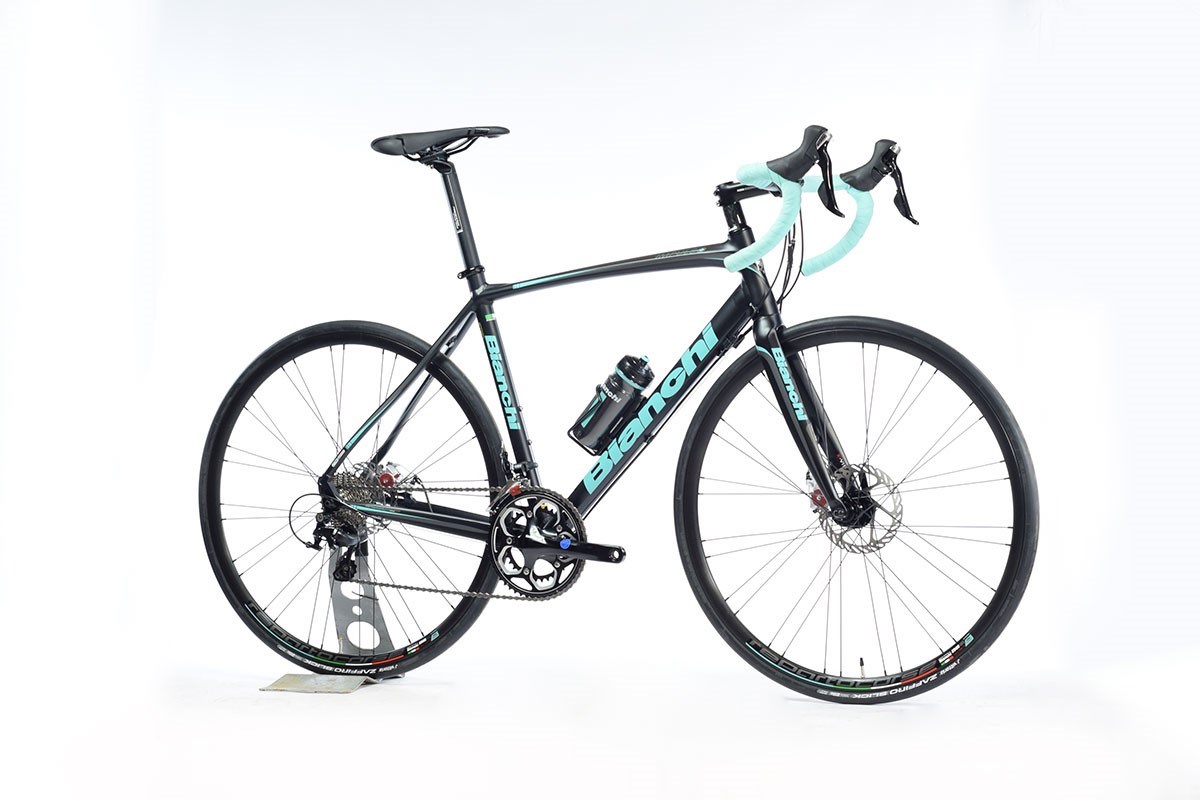 Bianchi Impulso Disc - 105 Compact - Nearly New - 55cm - 2017 Road Bike product image