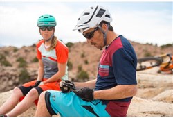 Pearl Izumi Divide Top SS17