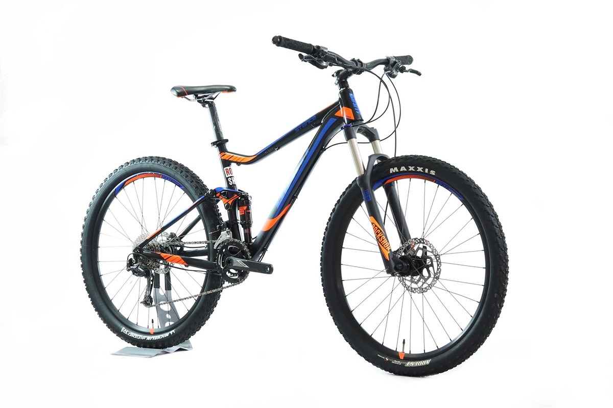 Giant Stance 27.5" - Nearly New - M - 2017 Mountain Bike product image