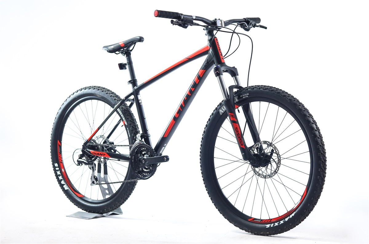 Giant Talon 3 27.5"  - Nearly New - M - 2018 Mountain Bike product image