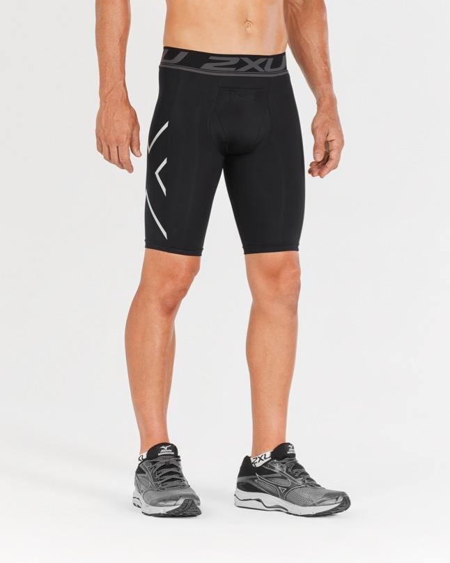 2XU Accelerate Compression Shorts product image
