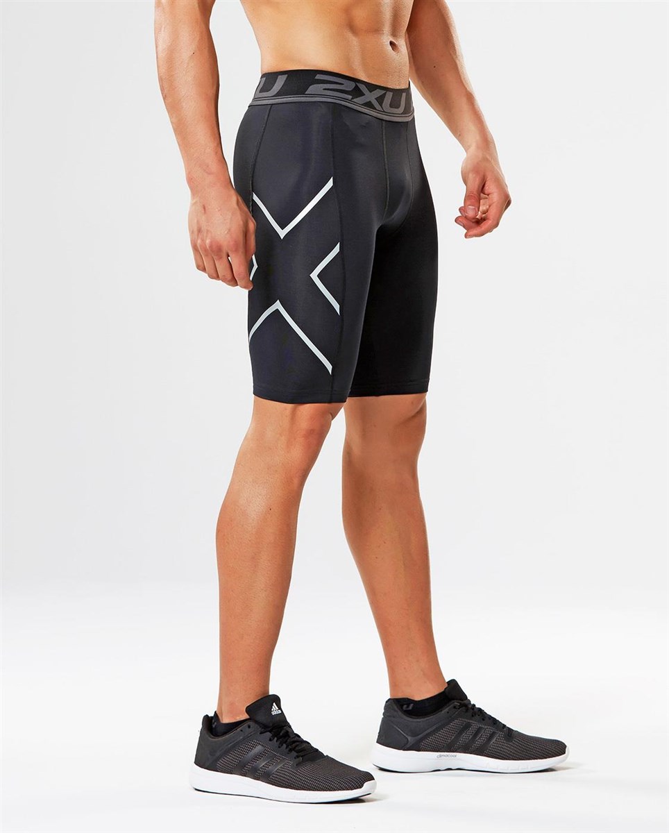 2XU Accelerate Compression Shorts product image