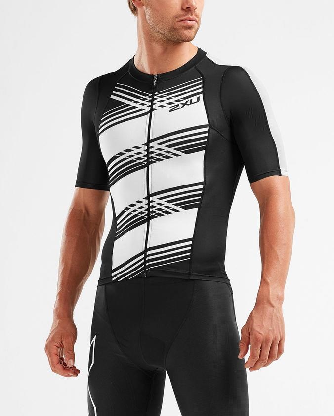 2XU Compression Sleeved Top product image