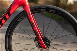 Giant Defy Advanced Pro 1 2020 - Road Bike