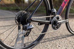 Giant Defy Advanced Pro 1 2020 - Road Bike