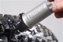 Stans NoTubes Dart – Tubeless Tyre Repair Tool
