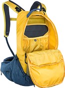 Evoc Trail Pro Protector 16L Backpack