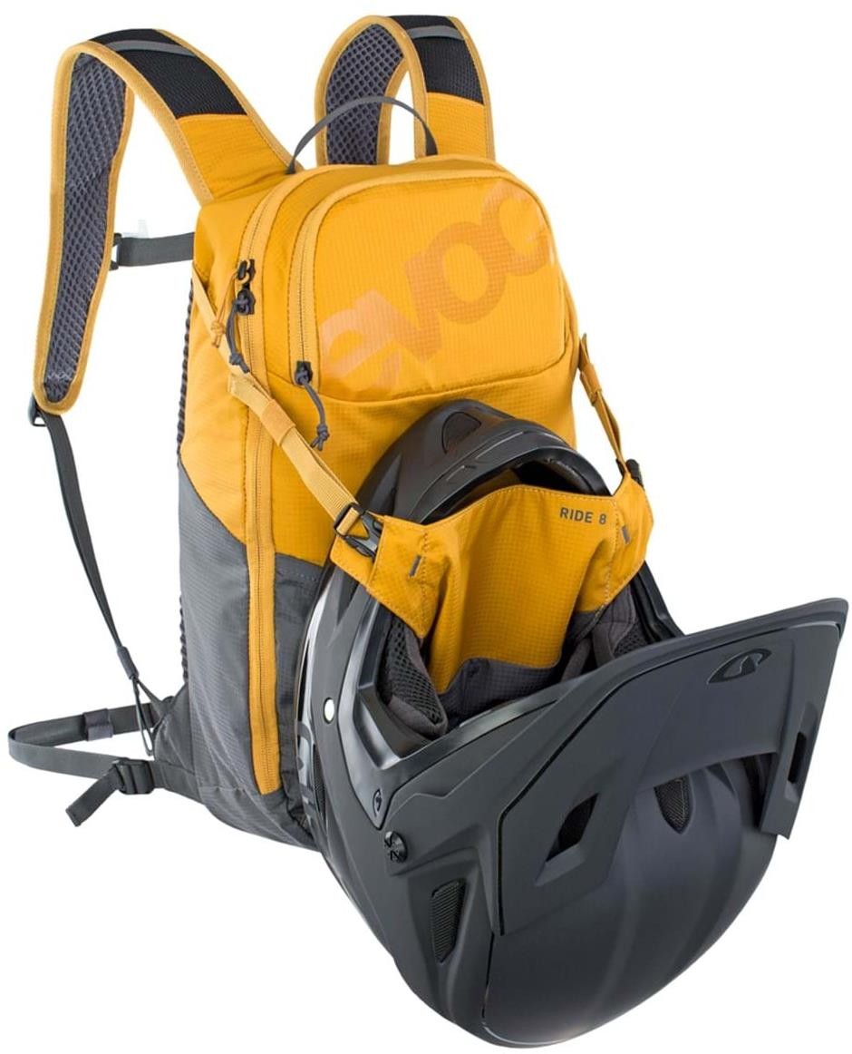 Ride 8 Hydration Pack with 2L Bladder image 2