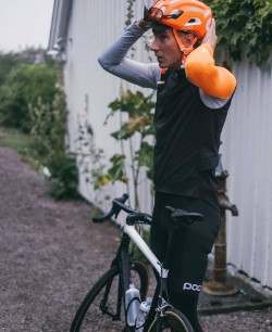 All-Weather Cycling Vest image 3