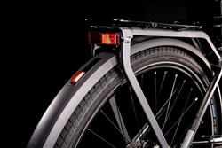 Cube Kathmandu Hybrid Pro 625 2022 - Electric Hybrid Bike