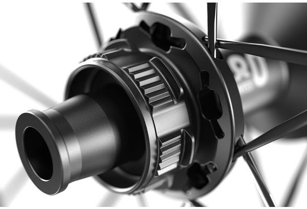 ARC 1100 DICUT 700c carbon clincher 50mm disc brake rear wheel image 1