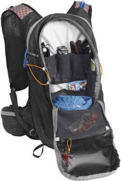 Octane 22L Hydration Pack with Fusion 2L Reservoir image 3