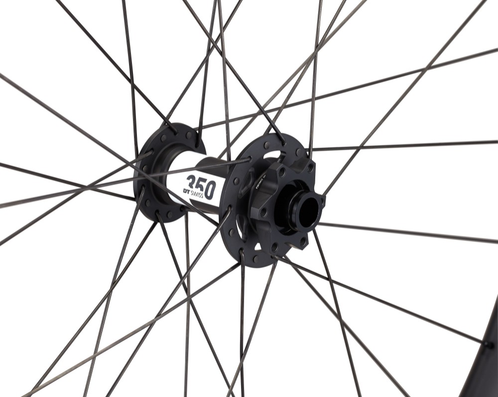Traverse Alloy 350 29 Front Wheel image 2