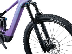 Intrigue X Advanced E+ Elite 2 2024 - Electric Mountain Bike image 4