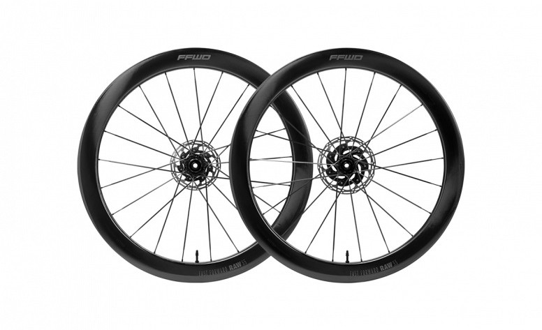 RAW55 Carbon Clincher Centre Lock Disc Brake 700c Wheelset image 1