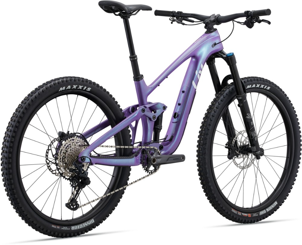 Intrigue X Advanced 2 Mountain Bike 2025 - image 1