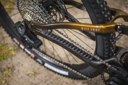 Rift Zone EL XR 2025 - Electric Mountain Bike image 3