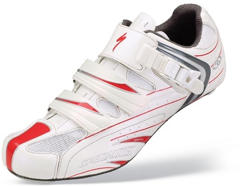 mizuno dominant all surface low turf shoe