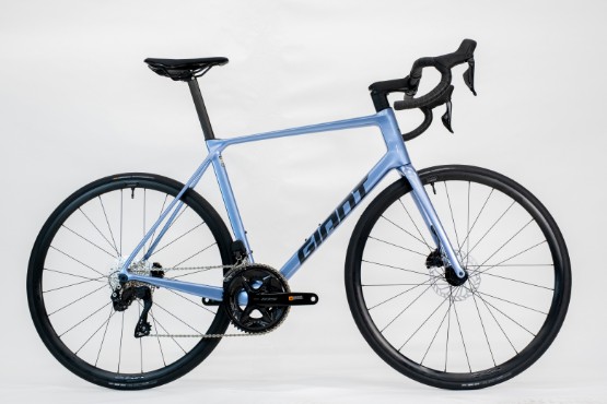Giant TCR Advanced 1 - Nearly New - L