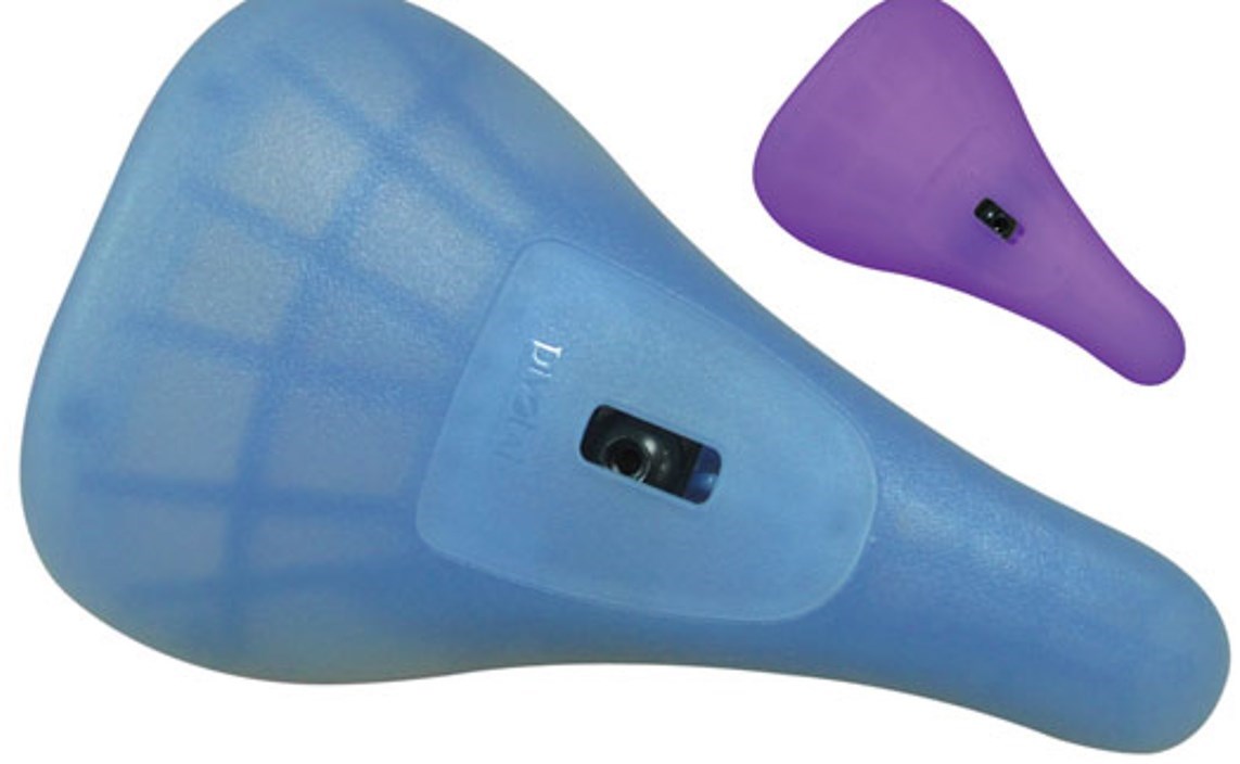DiamondBack Plastic Pivotal Colour Changing Saddle product image