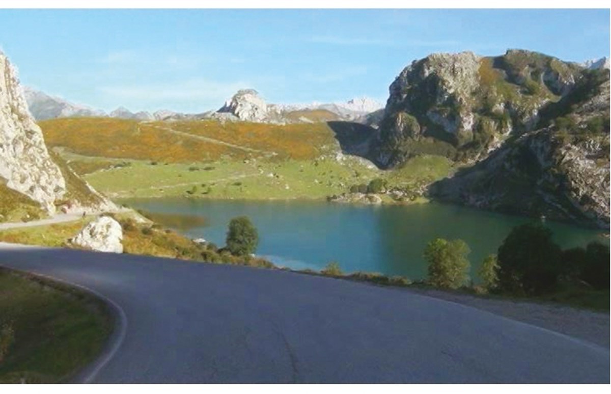 Elite DVD course for all Elite Reality trainers: Vuelta - Coviella to Lago De Covado product image